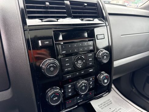 Used 2011 Ford Escape Limited w/ 302A Rapid Spec Order Code image 39