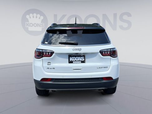Used 2023 Jeep Compass Limited AWD/4WD image 5