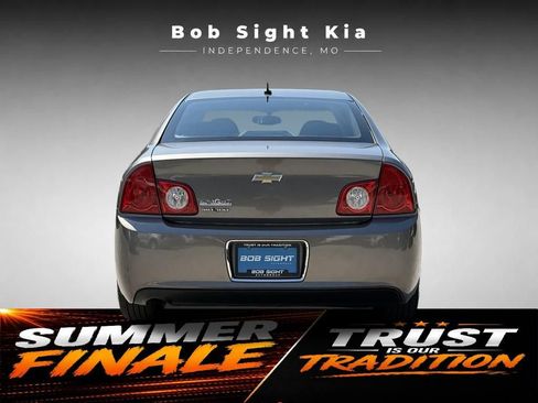 Used 2010 Chevrolet Malibu LS FWD image 13