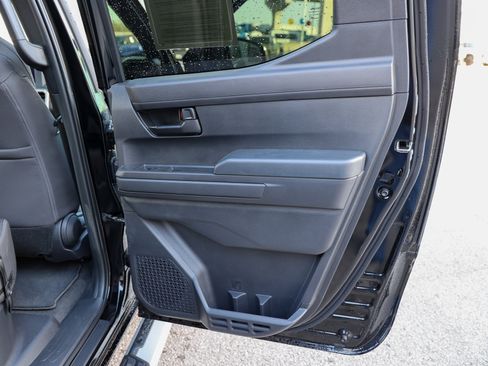 Certified 2025 Toyota Tacoma SR5 image 31