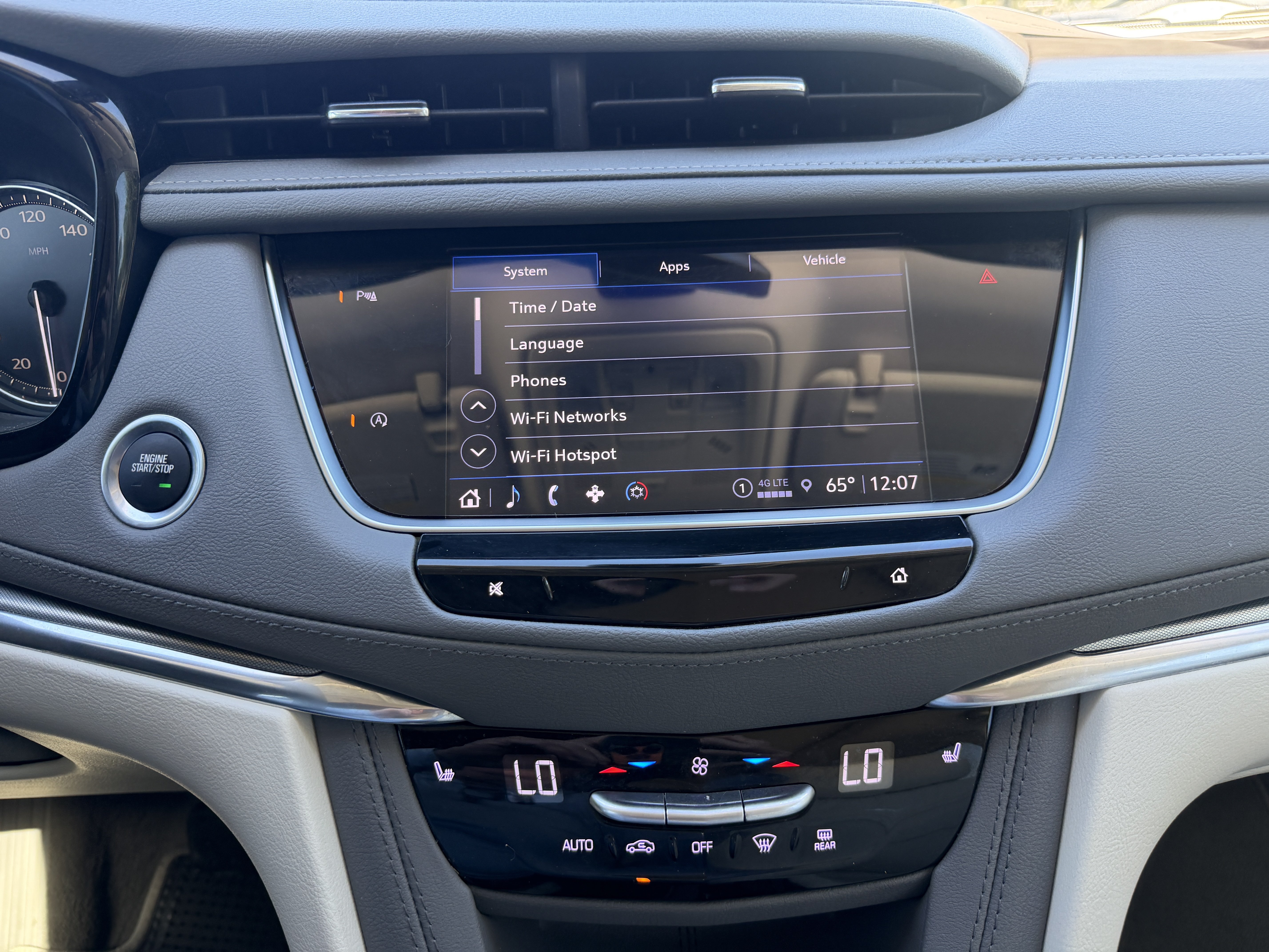 Certified 2022 Cadillac XT5 Premium Luxury FWD image 21