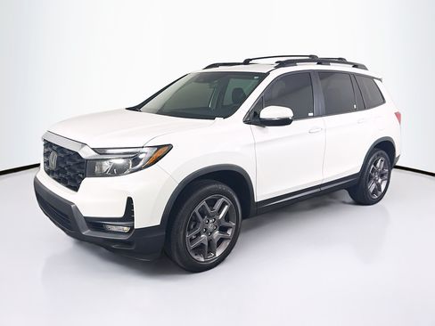 Used 2023 Honda Passport EX-L image 3