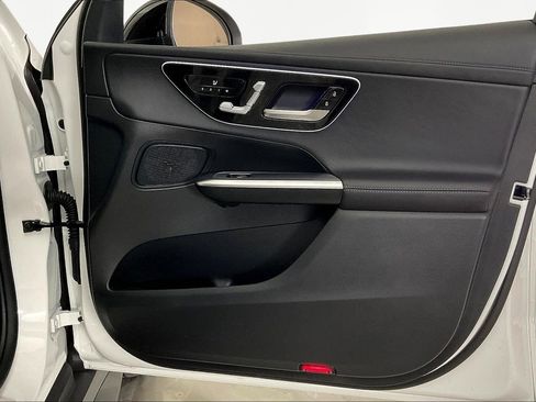 Certified 2025 Mercedes-Benz GLC 43 AMG 4MATIC image 28