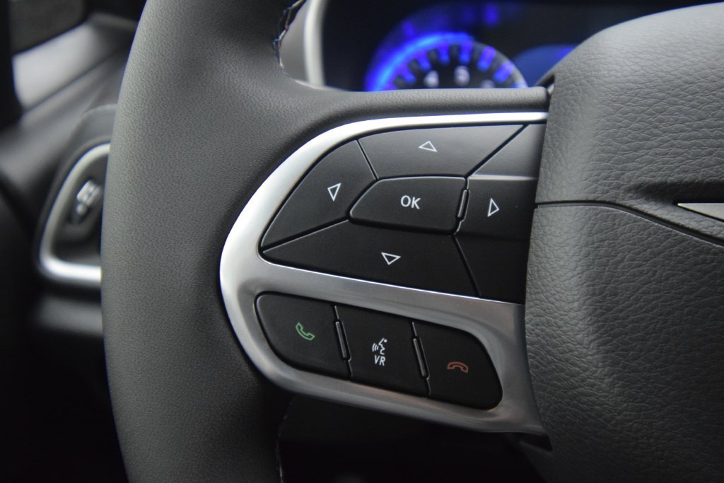 New 2027 Chrysler Pacifica Select AWD/4WD image 24