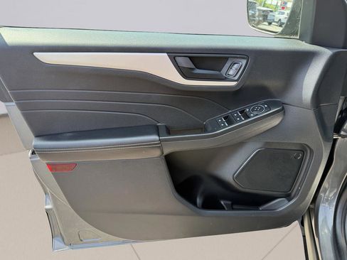 Certified 2022 Ford Escape SE w/ Convenience Package image 10