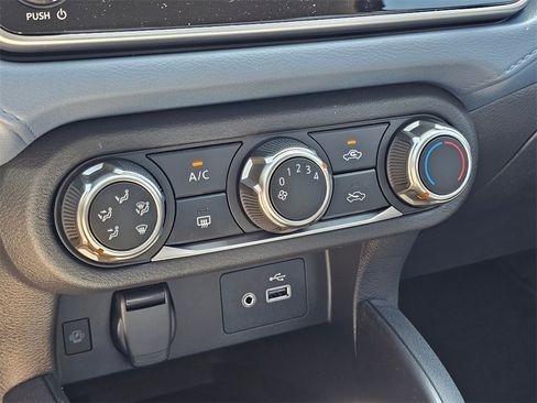 New 2025 Nissan Versa SV w/ Trunk Package image 10