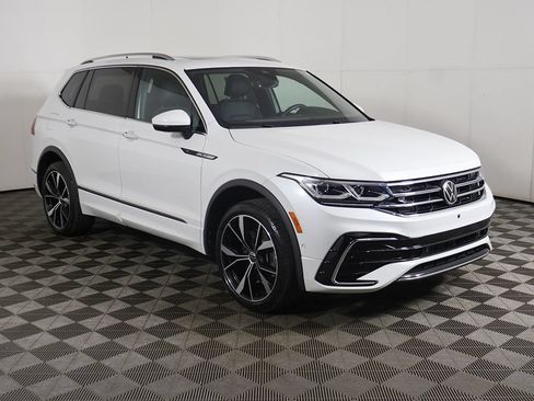 Used 2023 Volkswagen Tiguan SEL R-Line AWD/4WD image 56