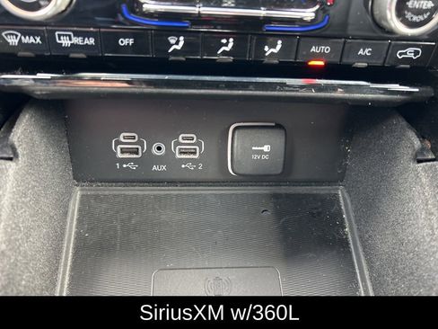 Certified 2022 Jeep Grand Cherokee Overland w/ Luxury Tech Group IV image 26