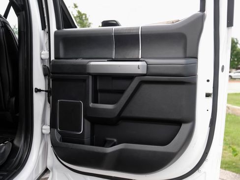 Used 2019 Ford F250 Platinum w/ Platinum Ultimate Package AWD/4WD image 57