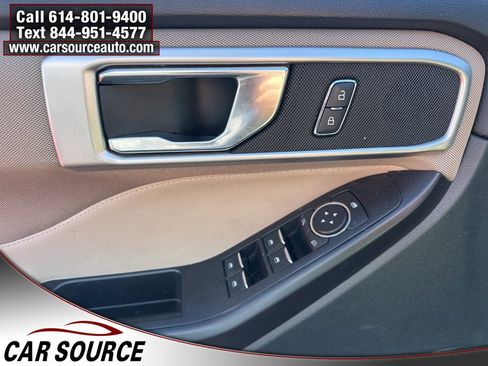 Used 2020 Ford Explorer XLT w/ Comfort Package image 13