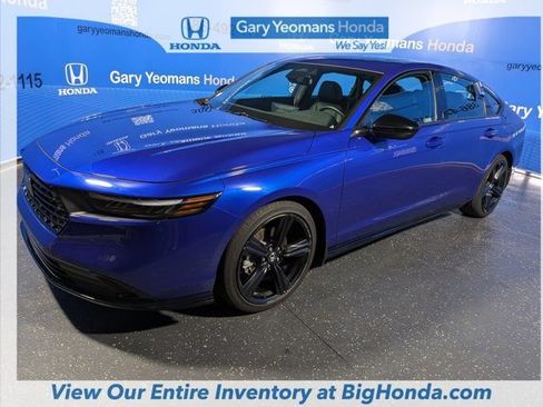Used 2024 Honda Accord Sport image 11