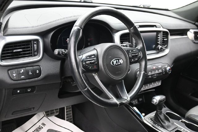 Used 2016 Kia Sorento SX w/ SXL Technology Package AWD/4WD image 16
