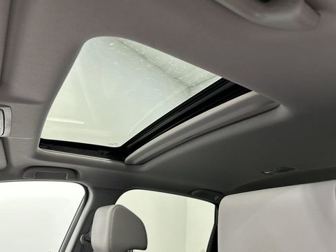 Used 2017 Honda CR-V Touring image 14