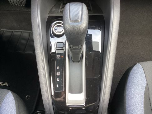 Used 2023 Nissan Versa SV image 23