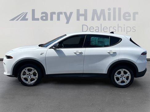 New 2025 Dodge Hornet GT w/ Cold Weather Group AWD/4WD image 2