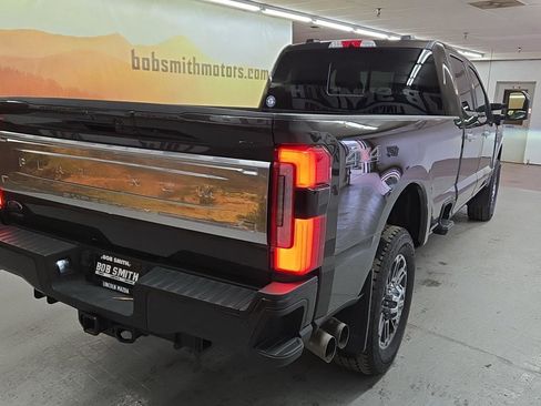 Used 2025 Ford F350 Platinum w/ Platinum Plus Package image 21
