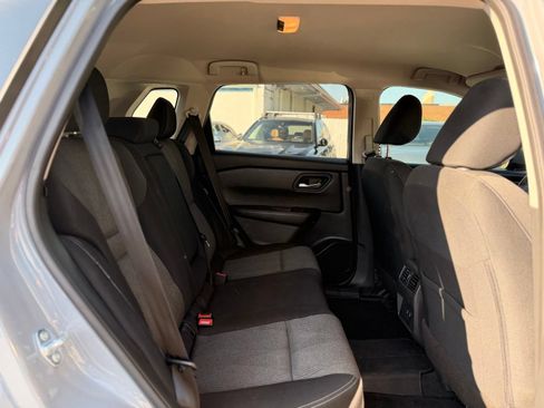 Used 2026 Nissan Rogue SV FWD image 22