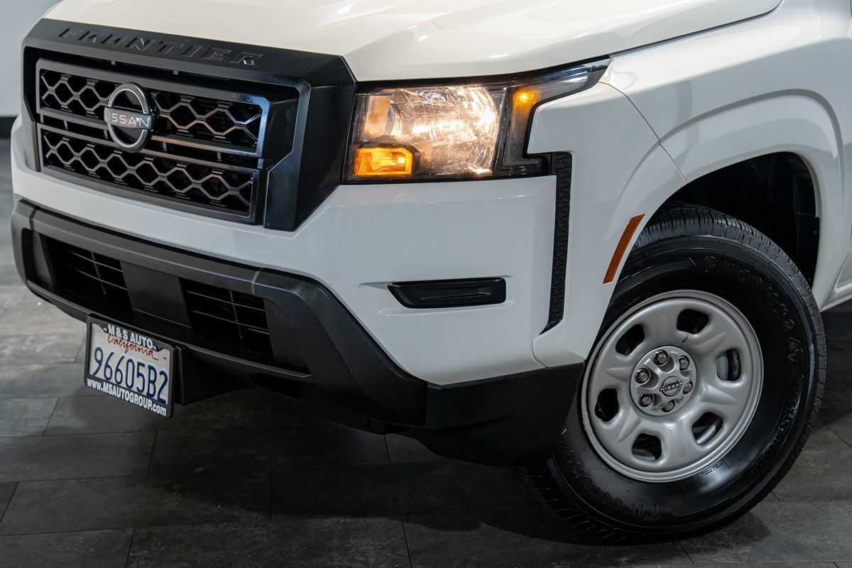 Used 2022 Nissan Frontier S w/ Technology Package RWD image 19