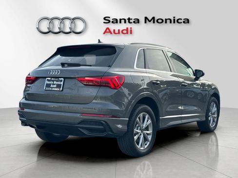 Used 2022 Audi Q3 2.0T Premium w/ Convenience Package image 2