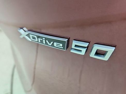 Used 2024 BMW iX xDrive50 w/ Premium Package AWD/4WD image 18