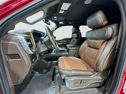 Used 2023 Ford F350 King Ranch w/ FX4 Off-Road Package image 21