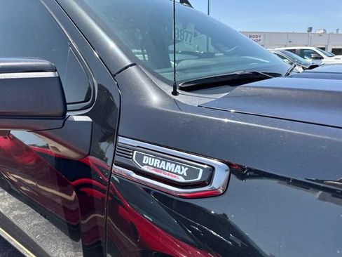 Used 2024 GMC Sierra 1500 AT4 w/ Technology Package AWD/4WD image 10