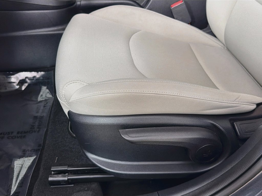 Certified 2023 Kia Forte LXS w/ LXS Technology Package FWD image 18
