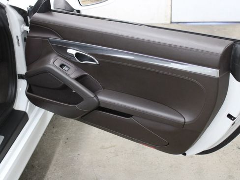 Used 2013 Porsche Boxster Convertible 2D image 11