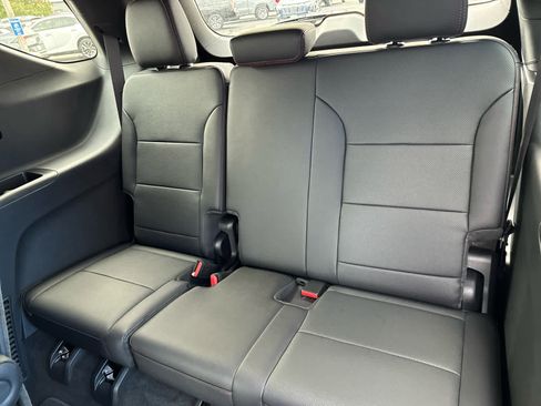 New 2026 Chevrolet Traverse Z71 w/ Driver Confidence Package image 18