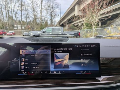 Used 2026 BMW X5 xDrive40i w/ Premium Package image 12