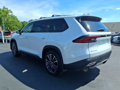Used 2025 Toyota Grand Highlander AWD Hybrid image 5