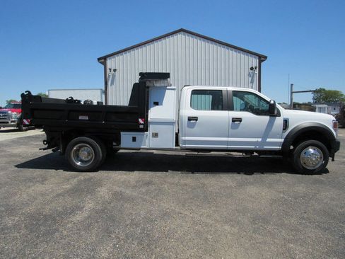 Used 2021 Ford F550 2WD Crew Cab Super Duty image 2