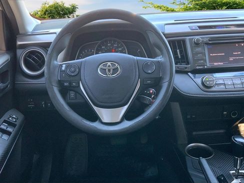 Used 2015 Toyota RAV4 XLE image 8
