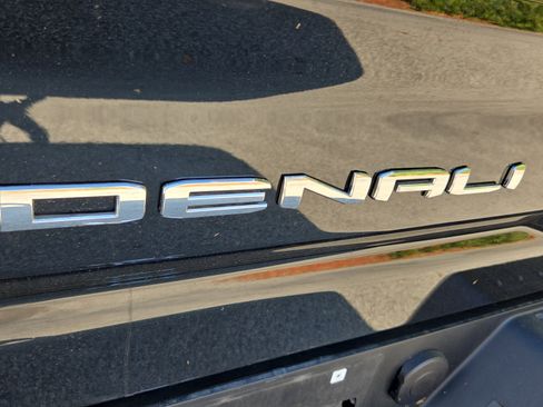 Used 2024 GMC Sierra 2500 Denali Ultimate w/ Max Trailering Package image 17