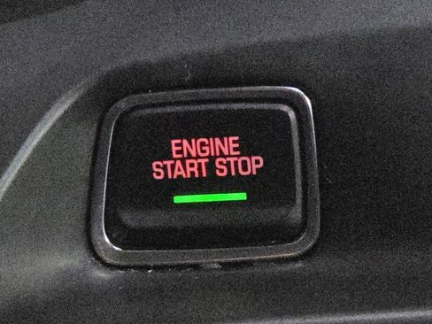 Used 2020 Chevrolet Camaro LT image 28