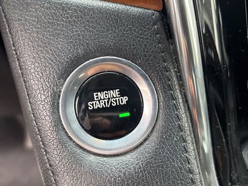 Used 2018 Cadillac Escalade Premium Luxury image 20