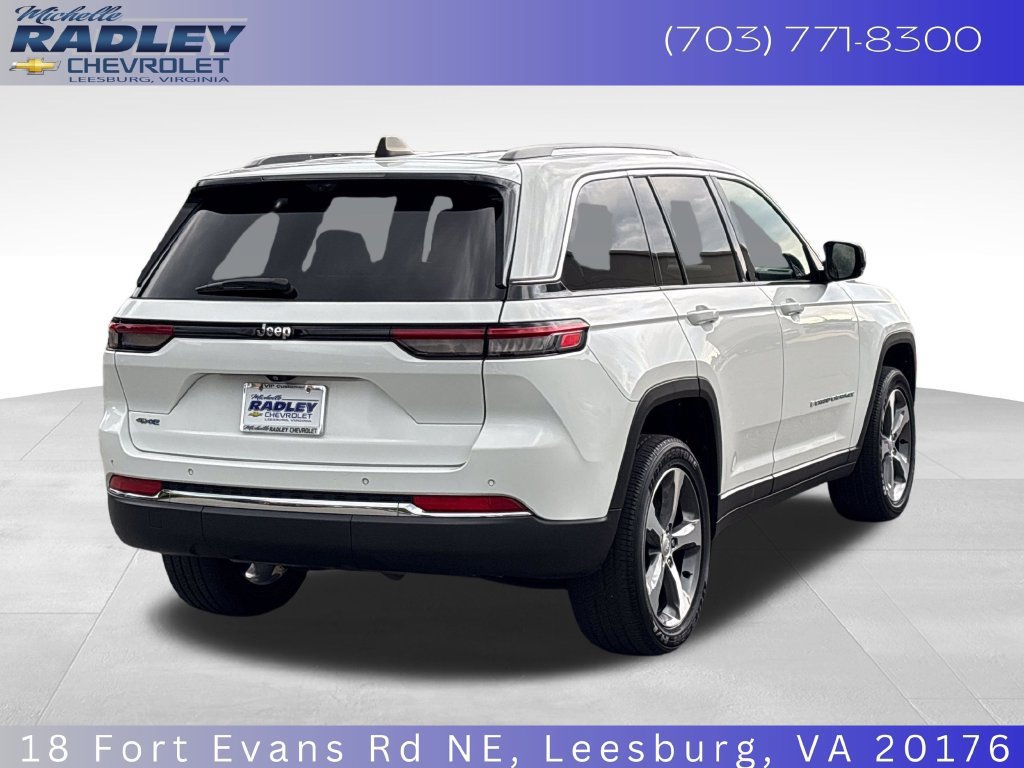 Used 2023 Jeep Grand Cherokee 4WD 4xe w/ Luxury Tech Group II image 6