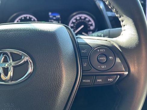 Used 2024 Toyota Camry SE w/ Convenience Package image 15
