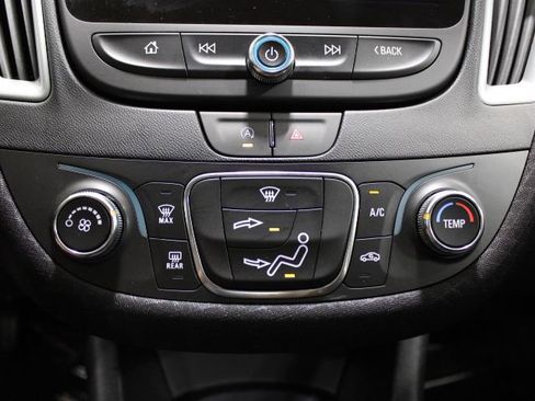 Used 2024 Chevrolet Malibu LS image 31