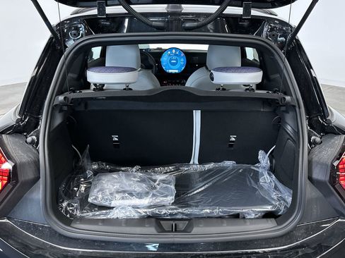 New 2026 MINI Cooper 2-Door Hardtop FWD image 25