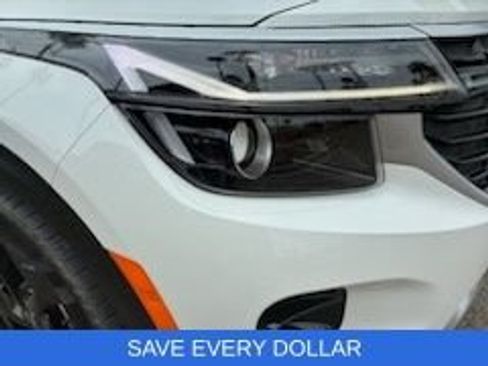 Used 2026 Kia Seltos EX w/ EX Sunroof Package FWD image 5