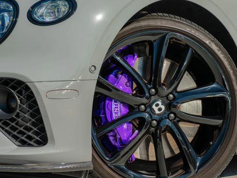 Used 2022 Bentley Continental GT image 24