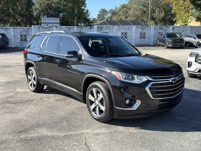 Used 2021 Chevrolet Traverse LT w/ LT Premium Package