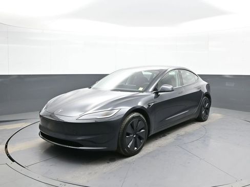 Used 2025 Tesla Model 3 Long Range image 1