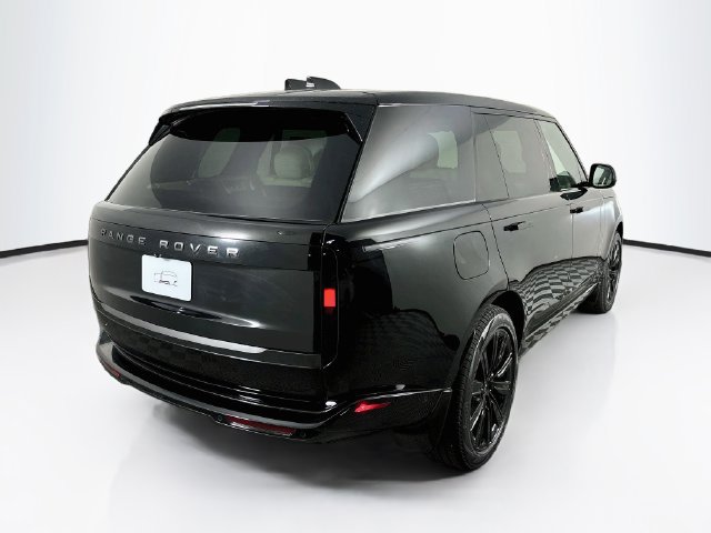 New 2027 Land Rover Range Rover Long Wheelbase SE AWD/4WD image 5