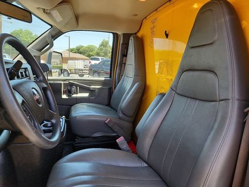 Used 2021 GMC Savana 3500 Extended w/ Power Convenience Package image 10