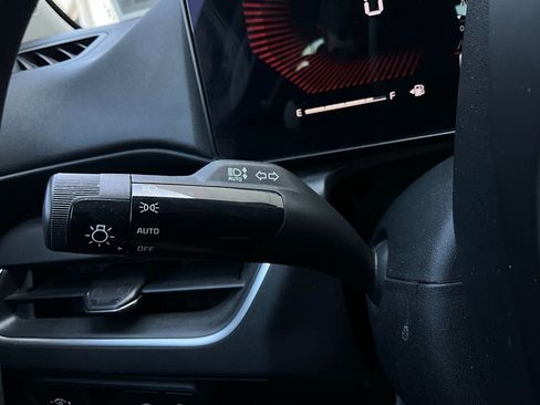 Used 2025 Kia K4 LXS image 36