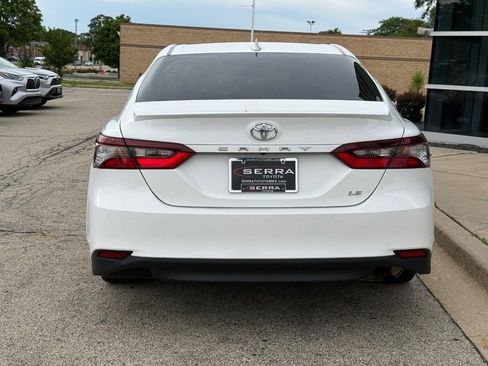 Used 2022 Toyota Camry LE FWD image 4