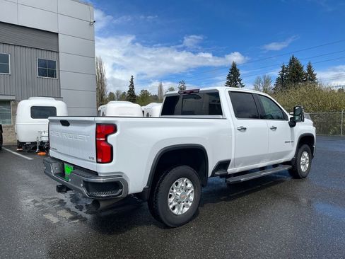 Used 2024 Chevrolet Silverado 2500 LTZ w/ LTZ Premium Package AWD/4WD image 6
