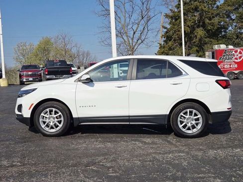 Used 2024 Chevrolet Equinox LT w/ LPO, Floor Liner Package image 2